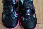 Clarks trainers