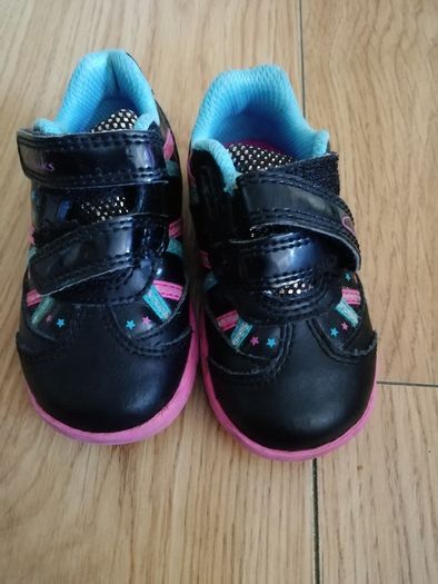 Clarks trainers