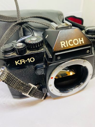 Ricoh KR-10 camera