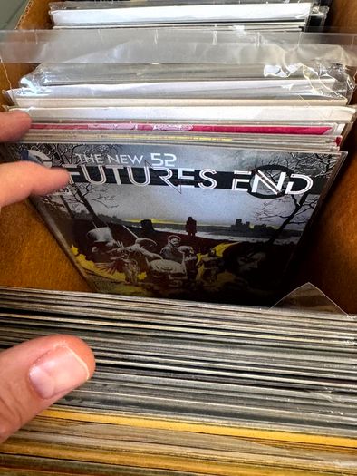 DC Long Comic Box w 250 comics for Sale