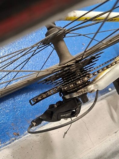 Boardman, Carbon fork road bike
