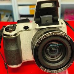 Digital Camera - Fujifilm Finepix S4200 - Hdmi - 14.mp - 24x Optical, White