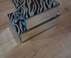 Jewelry Storage, display mint condition