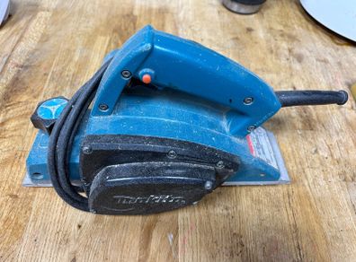 Makita 1902 Planer. 110V.