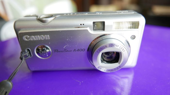 Canon PowerShot A400 Ai AF Digital Camera 3.2 Megapixel 2.2x Optical Zoom Worker
