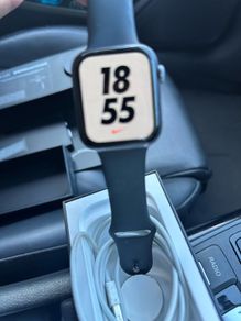 Apple watch series 4 Nike +