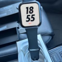 Apple watch series 4 Nike +