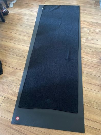 Manduka pro long yoga mat, hot yoga towel and meditation cushion