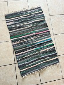 bathroom rug