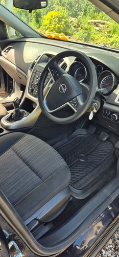 2012 Opel Astra