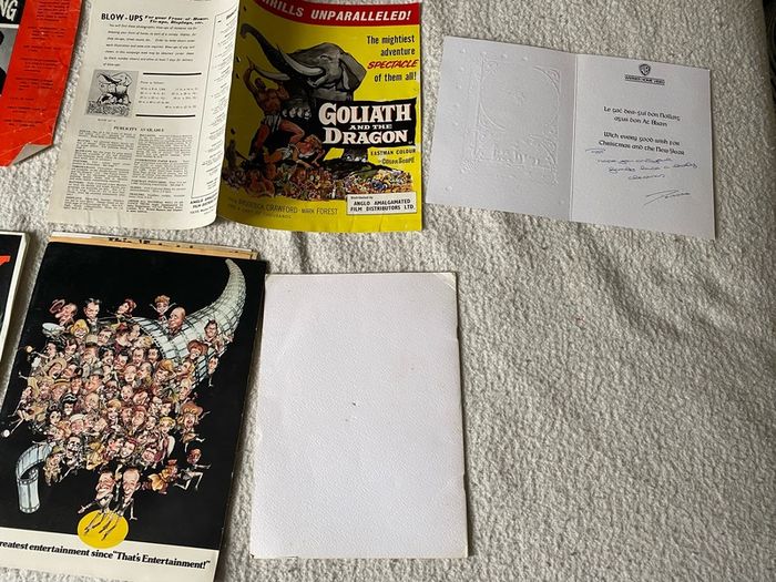 Ephemera, Pamphlets 4 Off And 2 Postcards From Warner Home Video