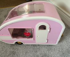 toy caravan