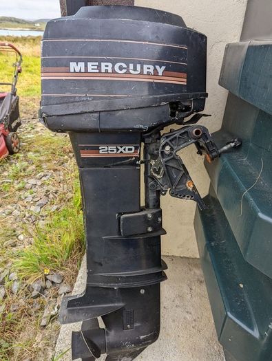 25 HP Mercury Needs Work