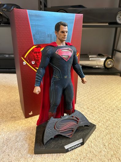 Hot Toys BvS Batman V Superman - MMS343 1/6 Scale Figure Superman