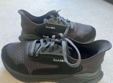 Clarks Women's Pace Walking Shoe/Trainers