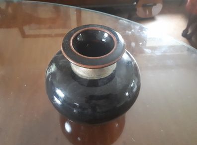 Small brown vase