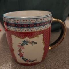 Brand New Carolyn Donnelly Letter C Mug