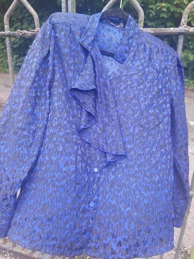 Vintage Louis Feraud animal print blouse (free post)