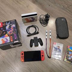 Nintendo Switch OLED Pokemon Scarlet Violet Edition Bundle. Boxed. 2 Games