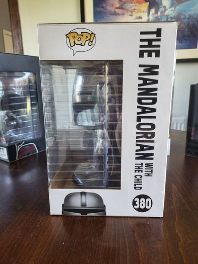 Jumbo 10 inch Mandalorian with child Funko Pop