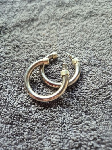 Simple Silver tone earrings