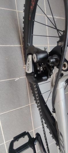 Carrera Vengeance Womens Mountain Bike -Silver Grey  .Frame size  M
