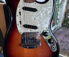 Fender Mustang Vintera