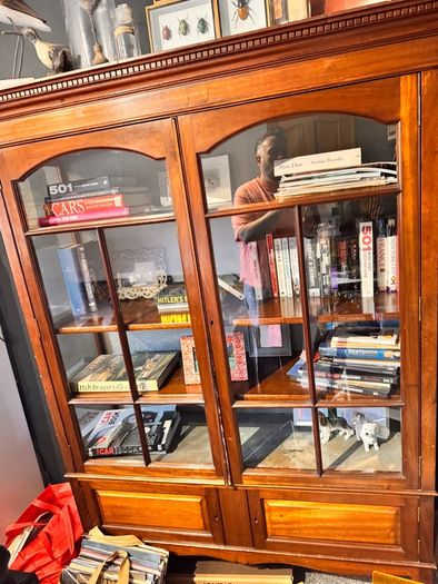 display cabinet