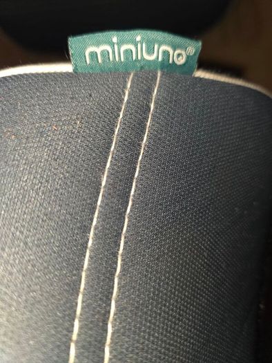2 x Miniuno booster seats