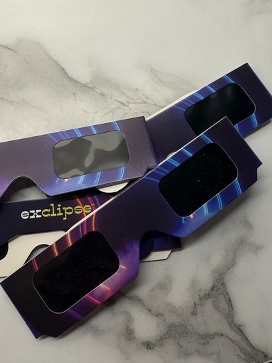 solar eclipse glasses