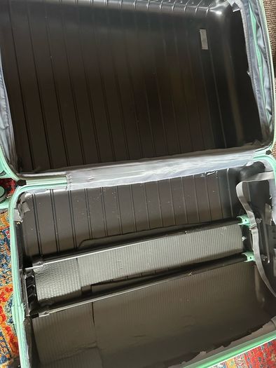 Luggage suitcase XL expandable