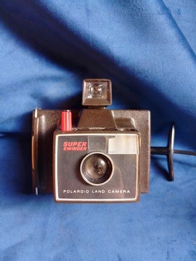 Vintage Polaroid Super Swinger Instant Camera (1970s)