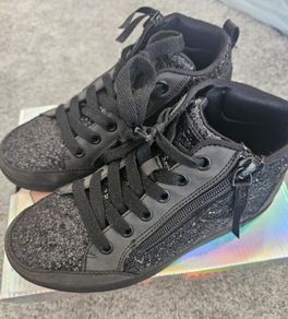 Sketchers girls shoes size UK 2 - (35)