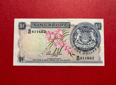 Singapore  1  Dollar. 1967  uncirculated )