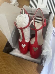Red Shoes Lulu Guinness
