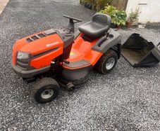 Husqvarna TC138 ride on mower
