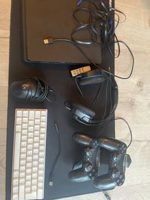 Playstation 4 + Gaming Keyboard and Gaming Mouse