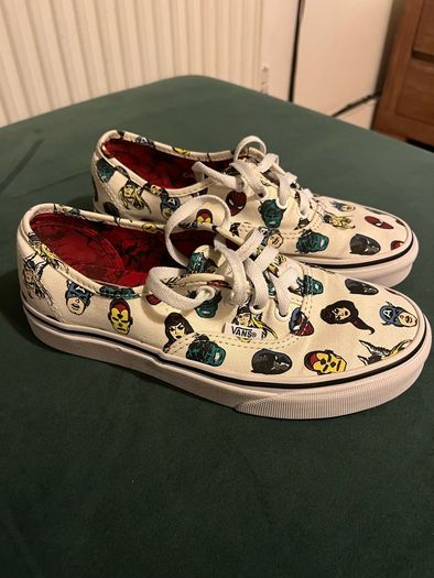 Brand New Limited edition Marvel Vans size 5