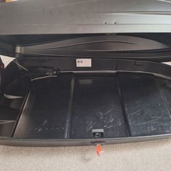 Roof box