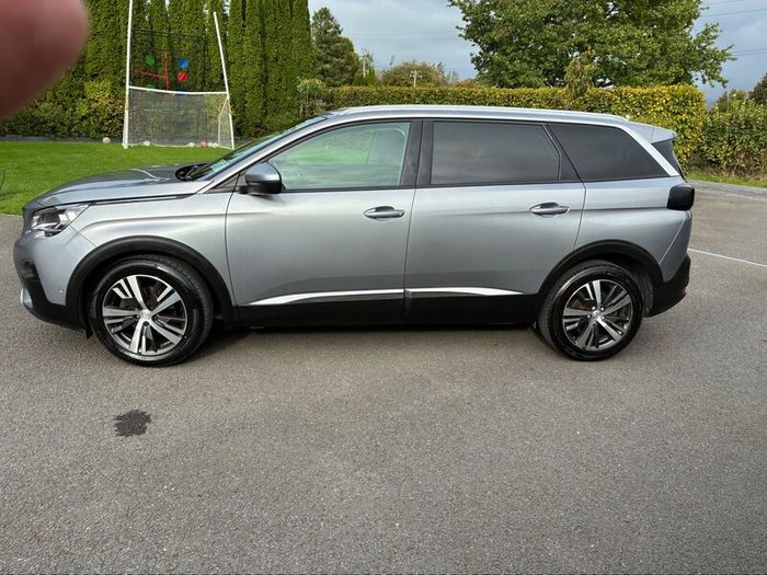 Peugeot 5008 7 seater