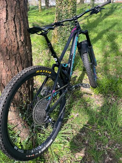 Mondraker Foxy XR 29 Medium Enduro Bike