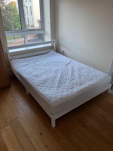 Double Bed