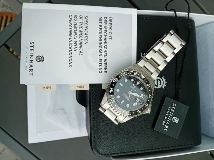 Steinhart GMT ocean one premium Mans Automatic watch