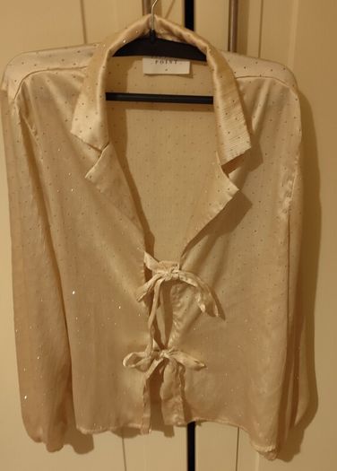 Blouse . Size M