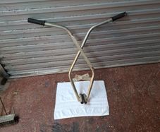 Kerb lifter