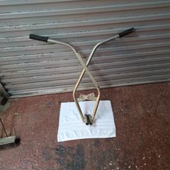 Kerb lifter