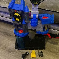 Imaginext DC Super Friends Wayne Manor Batcave