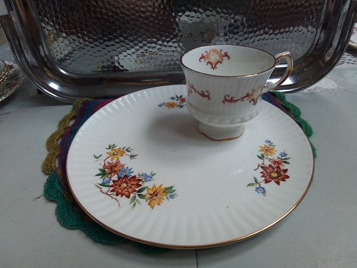 Another Cup& Recessed Plate
