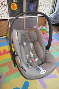 Cybex Cloud T i-Size car seat (with optional Joolz Day 2 buggie adapters)