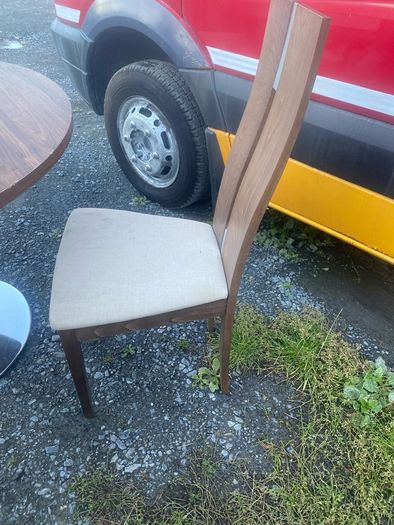 table and 4 chairs